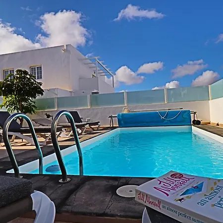 Pousadoiro Villa Playa Blanca
